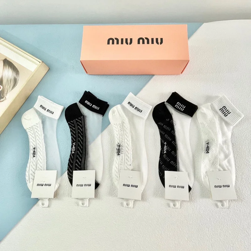 End-Of-Season Clearance SACC - Mix Socks - 527 Fashion-Forward Bags At Exclusive Promotional Prices End-Of-Season Clearance SACC - Mix Socks - 527 Fashion-Forward Bags At Exclusive Promotional Prices