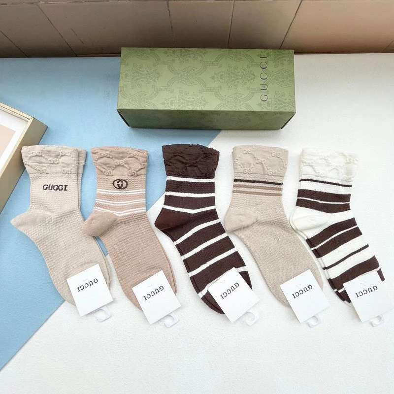 Chic And Edgy SACC - Mix Socks - 491 Stylish Totes, Special Discounts