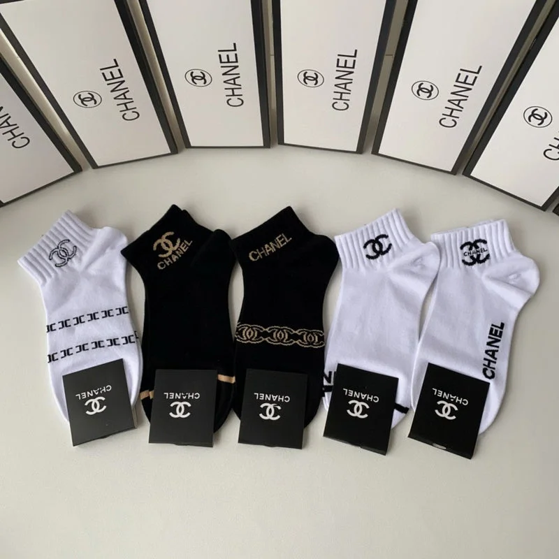 Fashion Forward Femininity SACC - Mix Socks - 444 The Perfect Bag Sale Is Here