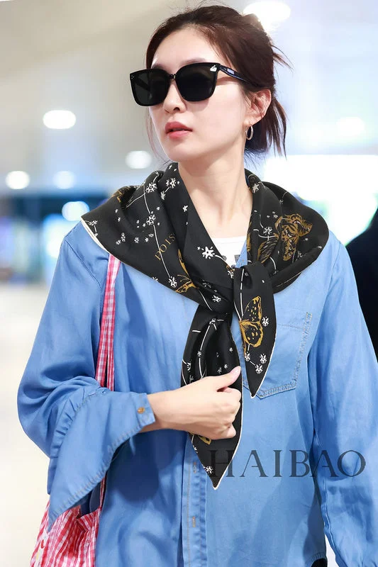 Big Savings SACC - Mix Scarves - 639 High-End Bags, Low-End Prices