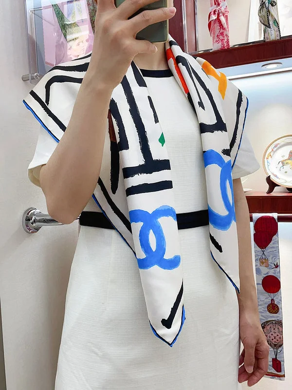 Professional Bags With Office Discounts SACC - Mix Scarves - 779 Stylish Totes With Special Discounts Professional Bags With Office Discounts SACC - Mix Scarves - 779 Stylish Totes With Special Discounts