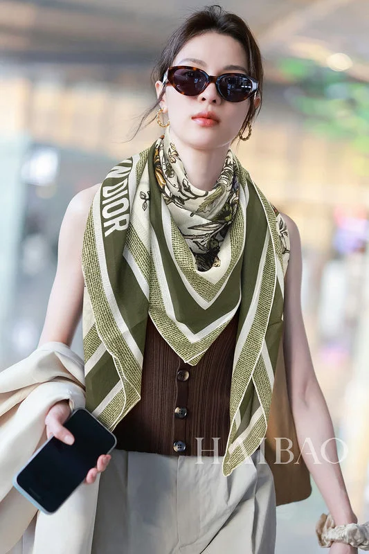 Bags For College Students On A Budget SACC - Mix Scarves - 577 Stylish And Durable Handbags At Great Value Bags For College Students On A Budget SACC - Mix Scarves - 577 Stylish And Durable Handbags At Great Value