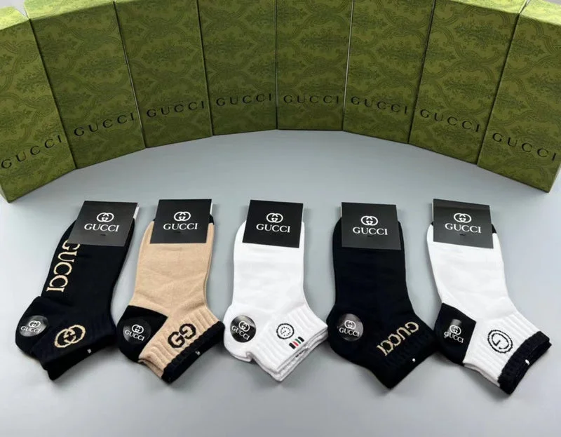 Seize Bargains SACC - Mix Socks - 379 Premium Handbags With A Touch Of Elegance