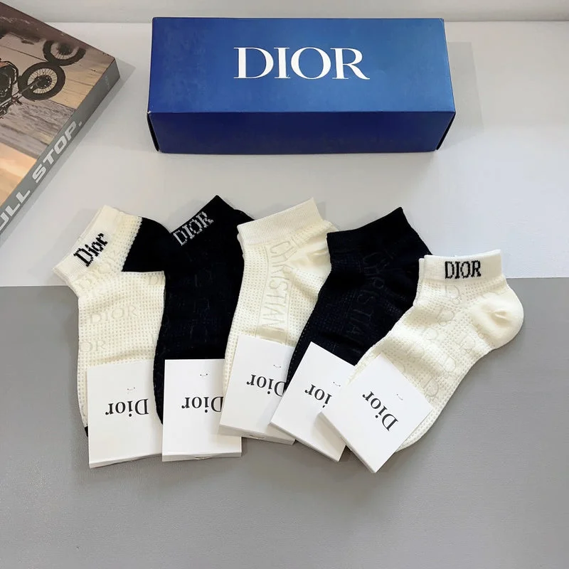 Trendy Women's Wear Collection SACC - Mix Socks - 286 Grab Stylish Bags Before They're Gone Trendy Women's Wear Collection SACC - Mix Socks - 286 Grab Stylish Bags Before They're Gone