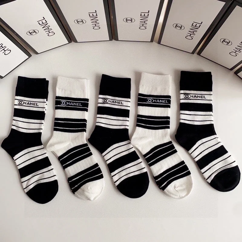 Limited Stock, Big Discounts SACC - Mix Socks - 410 Elegant Purses At Clearance Prices Limited Stock, Big Discounts SACC - Mix Socks - 410 Elegant Purses At Clearance Prices