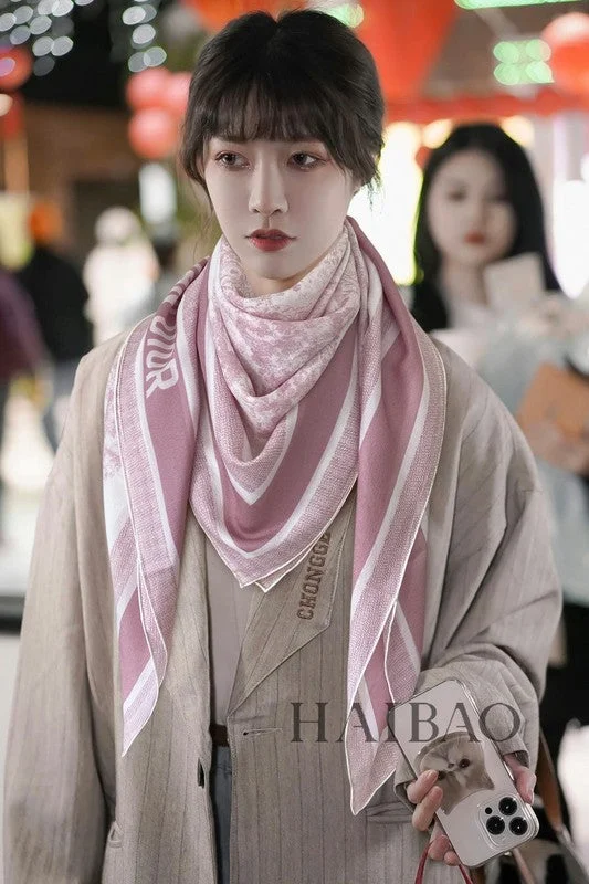 Seasonal Sale SACC - Mix Scarves - 594 Fashionable Bags With Special Seasonal Offers Seasonal Sale SACC - Mix Scarves - 594 Fashionable Bags With Special Seasonal Offers