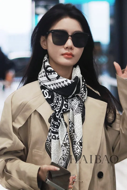 Huge Discounts This Week SACC - Mix Scarves - 600 Iconic Handbags At Budget-Friendly Prices Huge Discounts This Week SACC - Mix Scarves - 600 Iconic Handbags At Budget-Friendly Prices