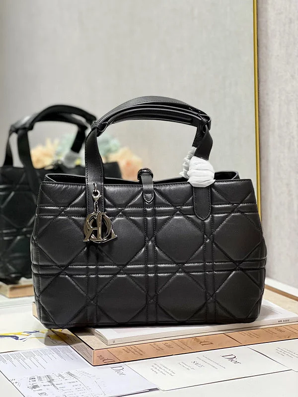 Trend Forward Threads LCE - DIR Bags - 1583 Trendy And Classic Bags Now At Unbeatable Discounts