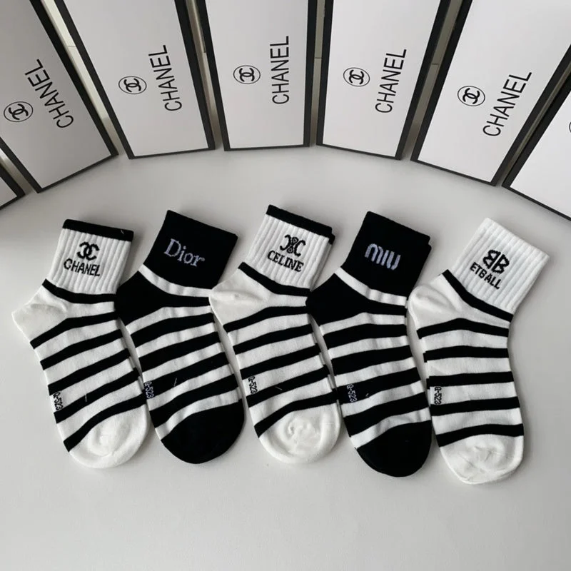 Summer Fashion SACC - Mix Socks - 439 High-End Bags, Low-End Prices