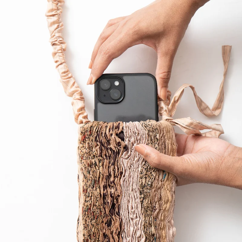 Casual Chic IPHONE BAG NATURAL Premium Handbags With A Touch Of Elegance