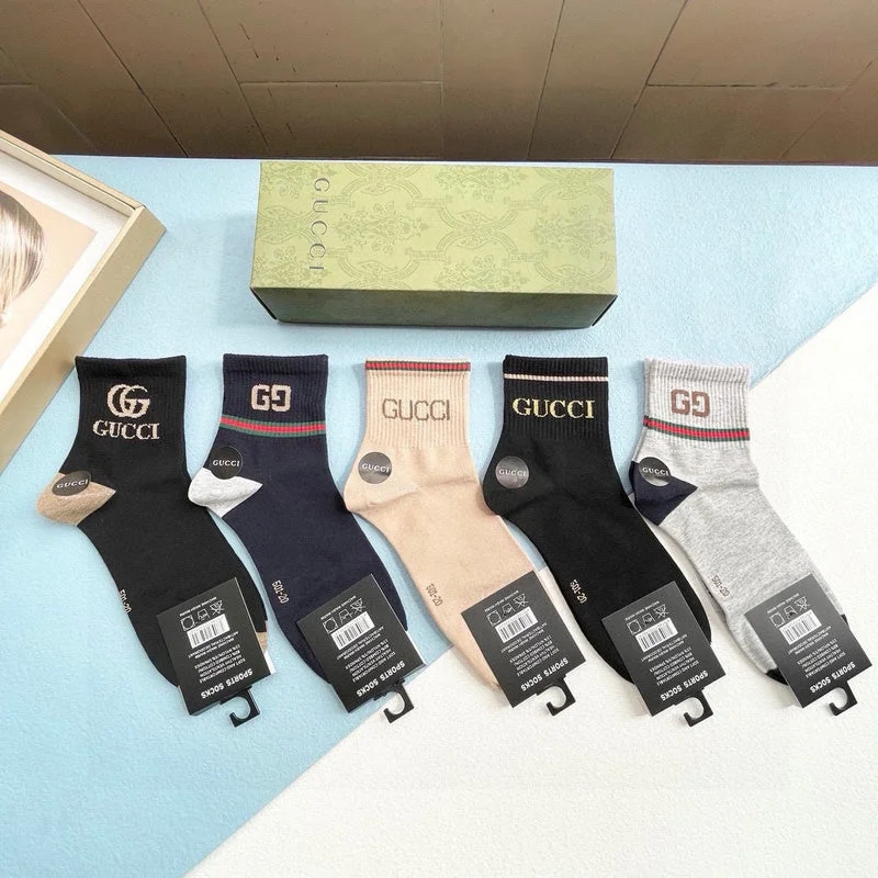 Mega Sales SACC - Mix Socks - 497 Trendy Totes, Shop & Save