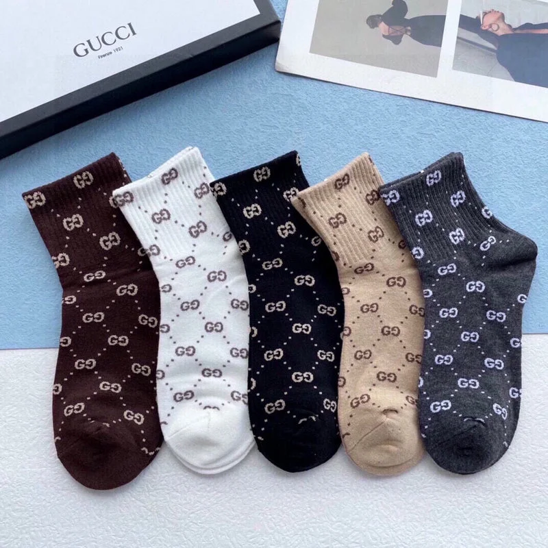 Mega Sales SACC - Mix Socks - 452 Stylish Totes, Exclusive Savings