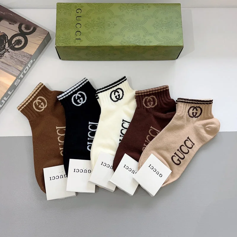 Fashion Forward, Function First SACC - Mix Socks - 582 Handbag Deals For Every Occasion Fashion Forward, Function First SACC - Mix Socks - 582 Handbag Deals For Every Occasion