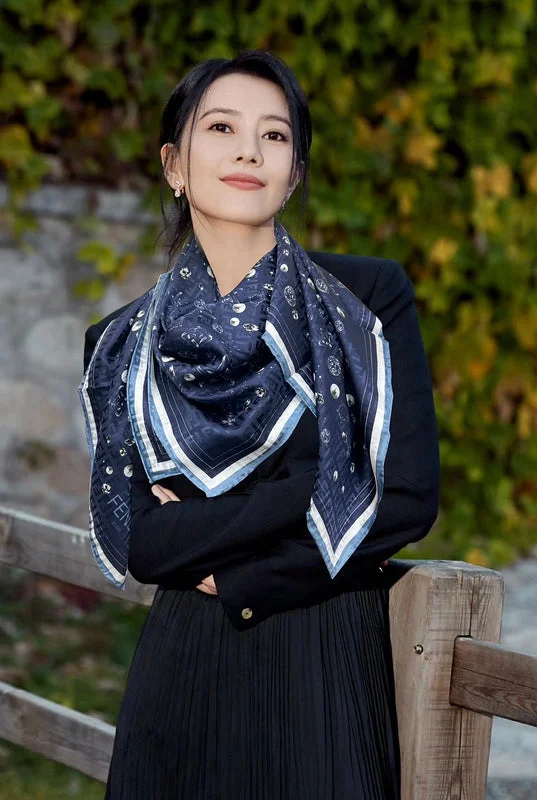 Exclusive Fashion Deals SACC - Mix Scarves - 570 Premium Handbags At Budget-Friendly Prices Exclusive Fashion Deals SACC - Mix Scarves - 570 Premium Handbags At Budget-Friendly Prices