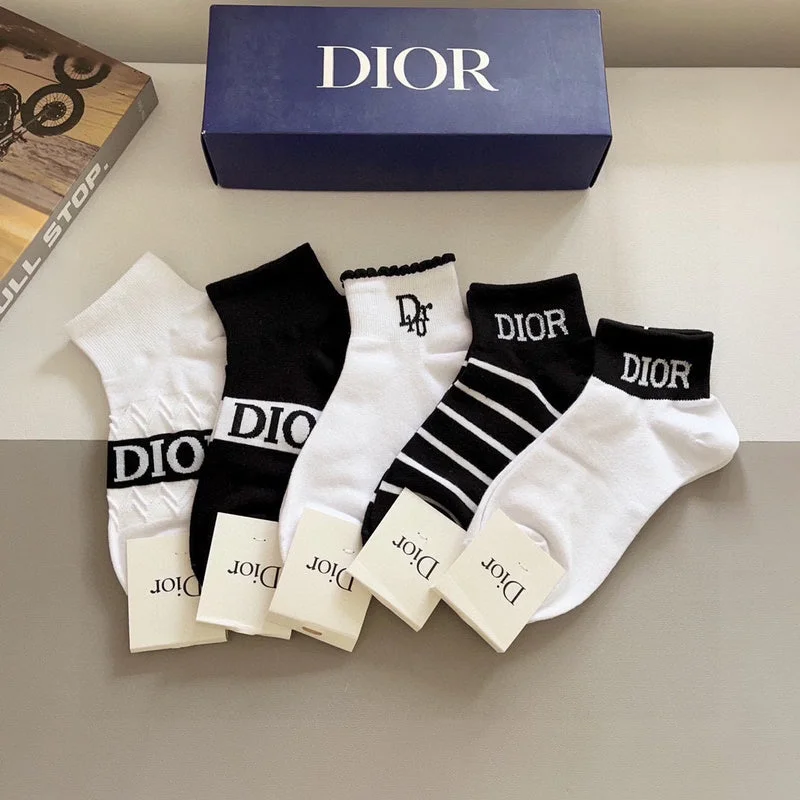 The Good Stuff SACC - Mix Socks - 250 Elegant Purses At Clearance Prices
