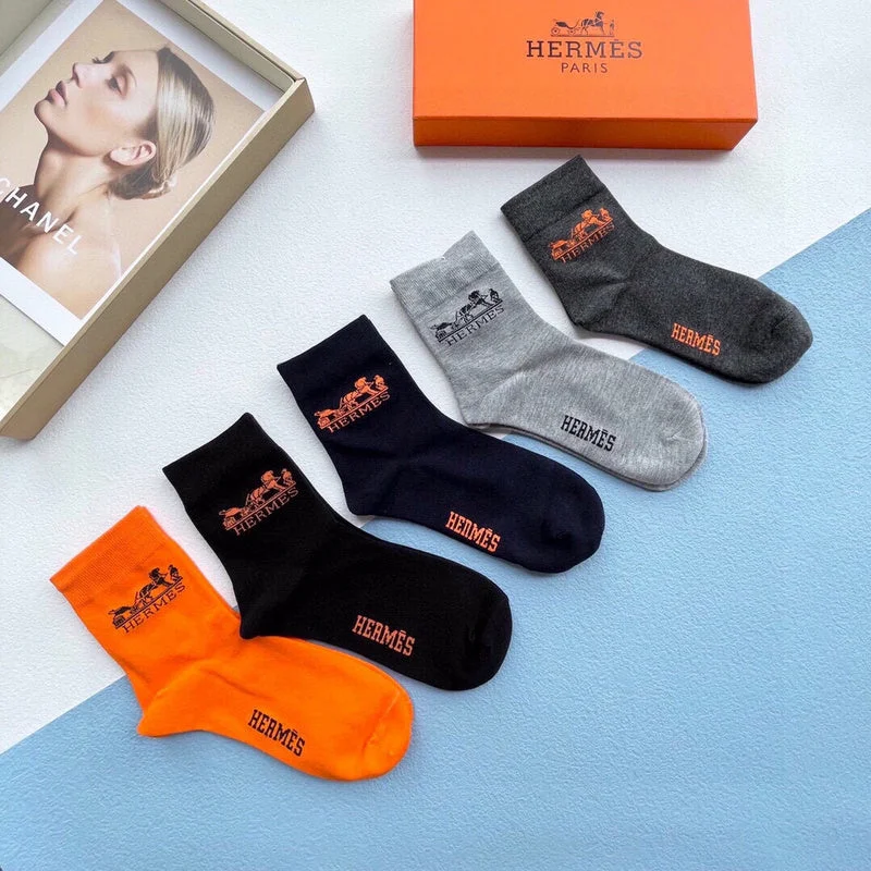 Edgy Bags For Bold And Daring Fashionistas SACC - Mix Socks - 469 Statement Bags, Shop Today Edgy Bags For Bold And Daring Fashionistas SACC - Mix Socks - 469 Statement Bags, Shop Today