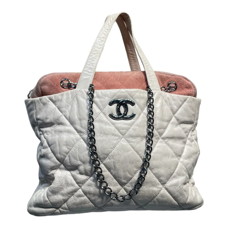CHANEL/Tote Bag/Leather/WHT/portobello tote Timeless Handbags At Reduced Prices