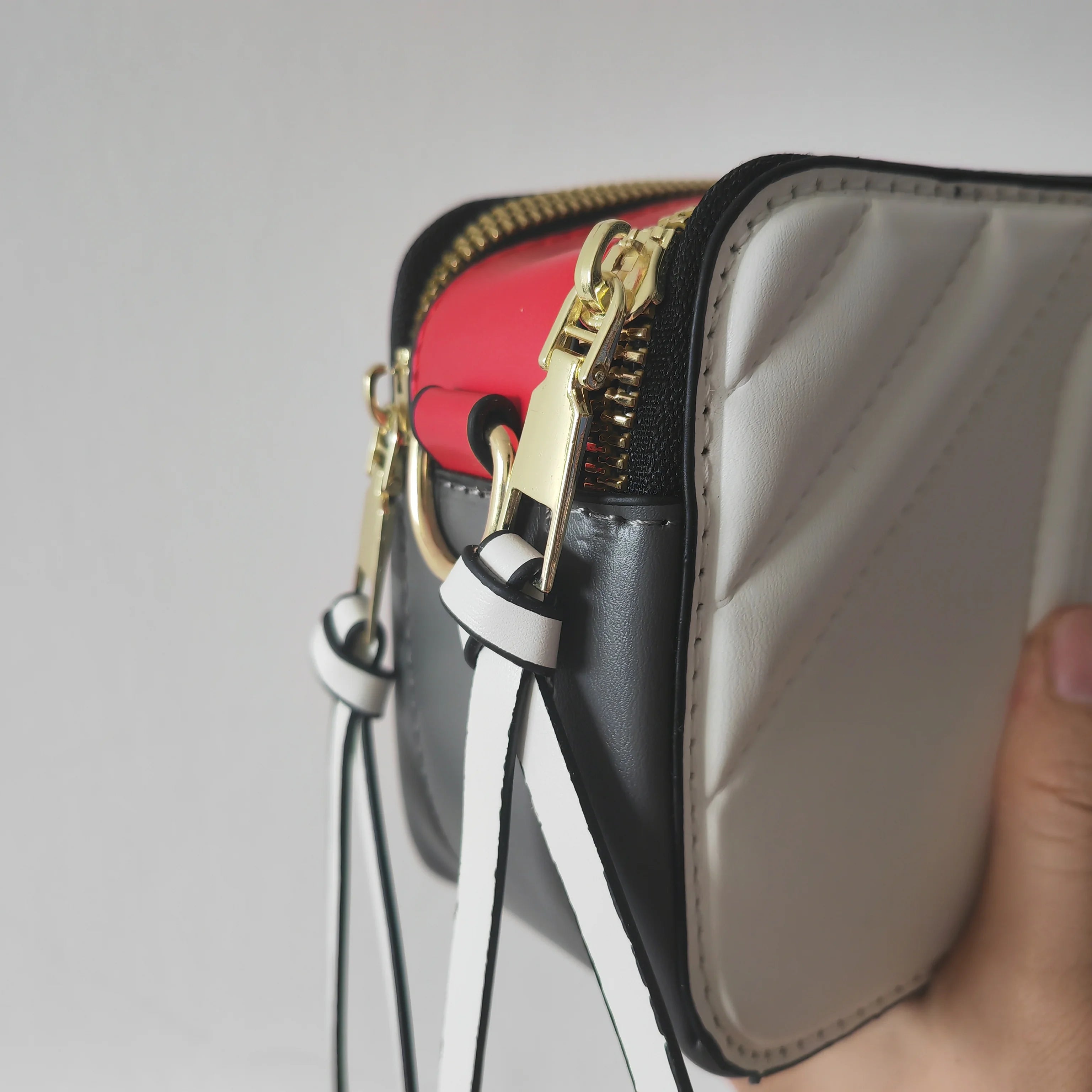 BM9348 2023 Designer square shoulder crossbody ladies purses and handbags women luxury zipper handbags The Best Handbag Deals Are Available Now BM9348 2023 Designer square shoulder crossbody ladies purses and handbags women luxury zipper handbags The Best Handbag Deals Are Available Now