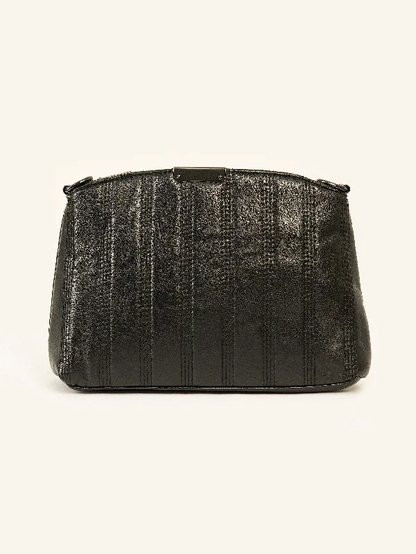 Vintage Handbag Carry Elegance For Less