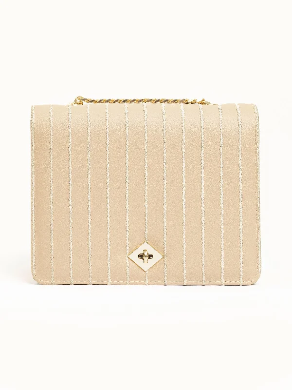 Box Style Handbag Don't Miss Out – Shop Fashionable Bags At Special Rates