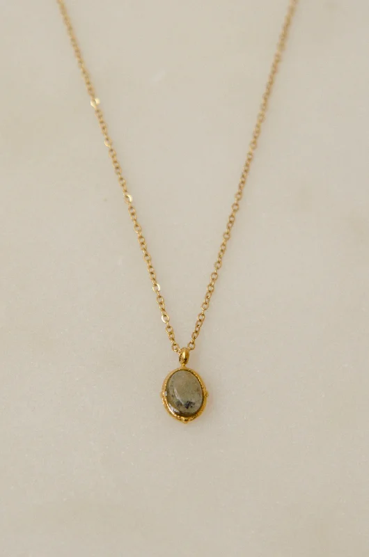 RENACENT PETIT NECKLACE // GRAY