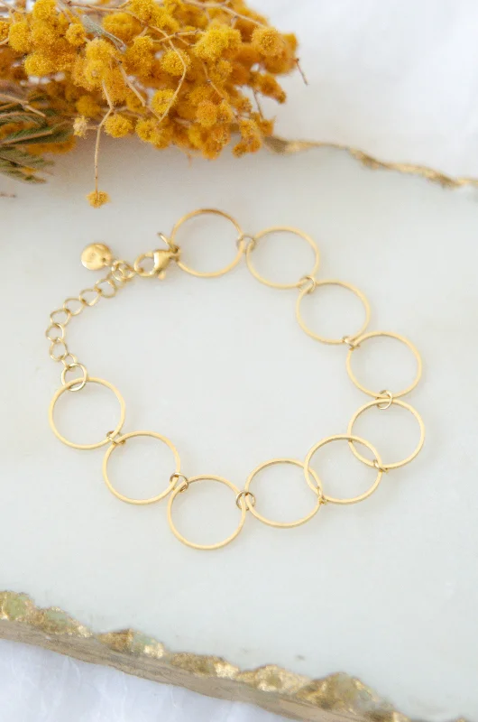 HOOPS BRACELET