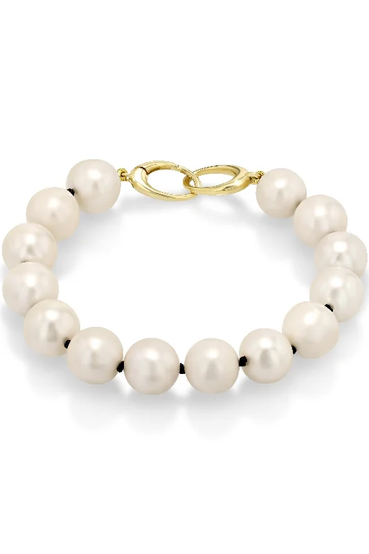 White Pearl Bracelet - 18K Gold