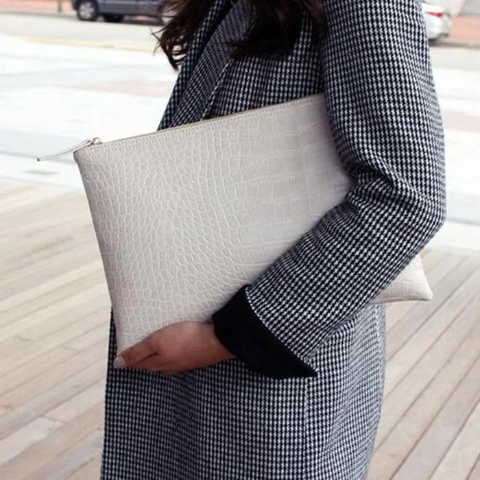 2018 New Fashion Crocodile Grain Women Envelope Clutch Bag Ladies Evening Party Large Clutches Handbag Alligator purses bolsas Stylish Handbags At Unbeatable Discounts 2018 New Fashion Crocodile Grain Women Envelope Clutch Bag Ladies Evening Party Large Clutches Handbag Alligator purses bolsas Stylish Handbags At Unbeatable Discounts