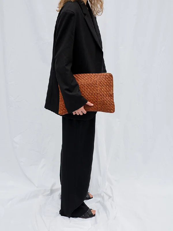BATU L Nutmeg Twill Pouch Fashion-Forward Bags, Now On Sale