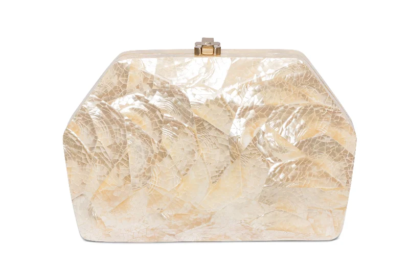 Victoire Clutch Troca Pearl Affordable Elegance, Grab Yours Now