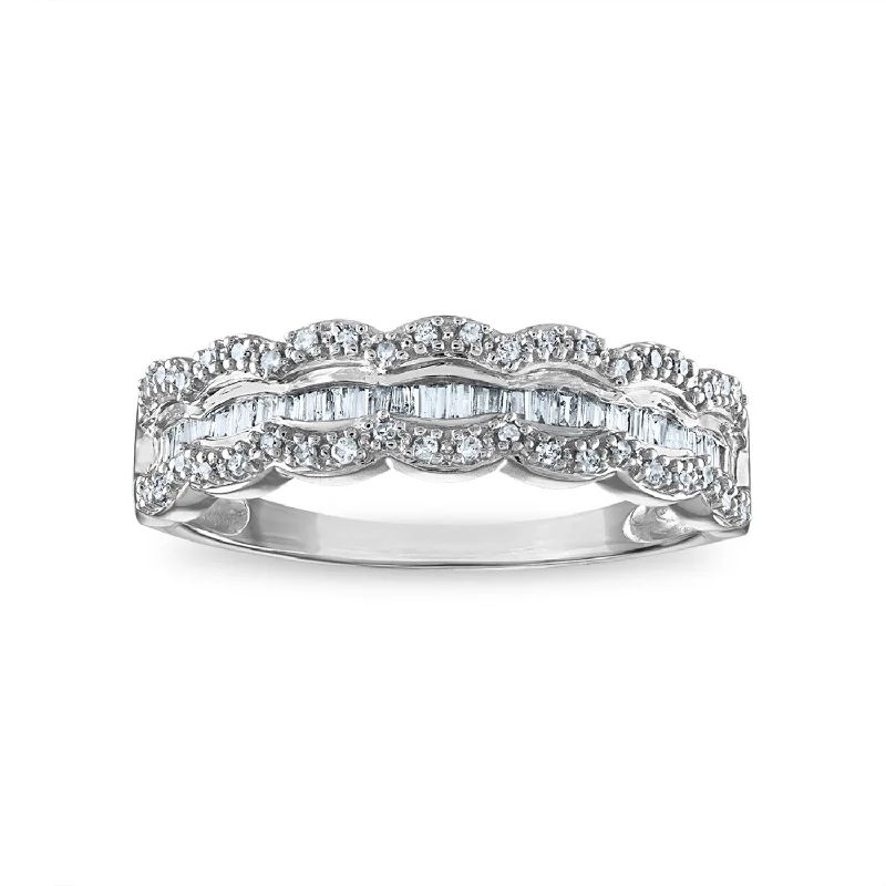 1/4 CTW Diamond Anniversary Ring in 10KT White Gold