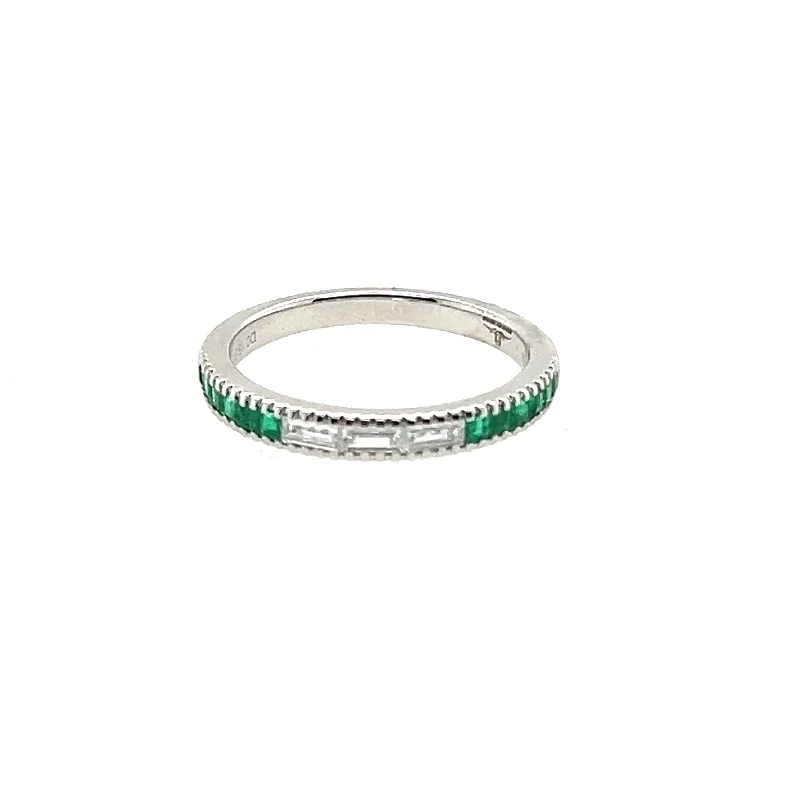 18K White Gold Emerald and Diamond Ring