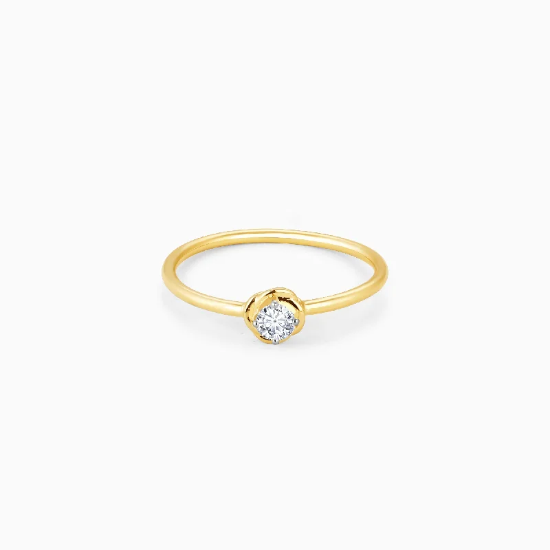 Gold Heartfelt Solitaire Diamond Ring