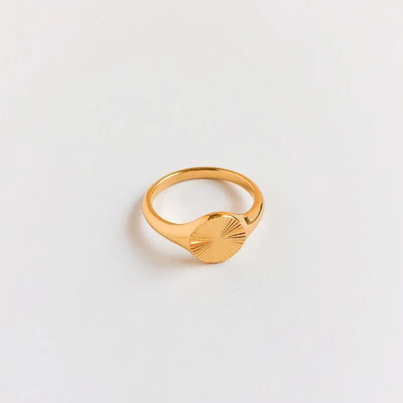 Eileen Ring in Gold