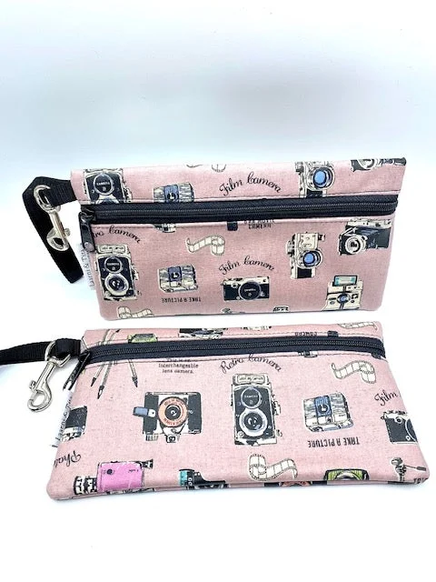 Large Wristlet in Vintage Cameras pink Your Perfect Bag At The Perfect Price