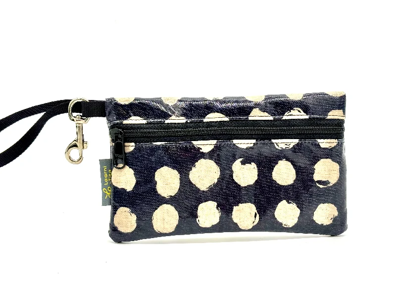 Medium Wristlet in Mud Cookies Stylish Bags At Unbeatable Prices