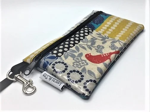 Medium Wristlet in Red Bird Patchwork Statement Handbags At Unbeatable Discounts