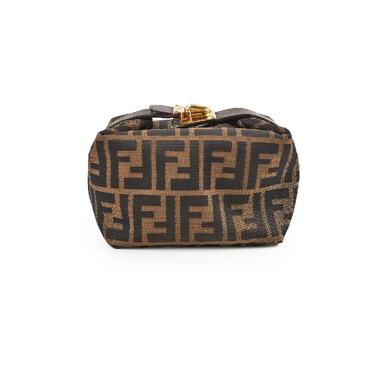 Exclusive Designer Style Deals Fendi Vintage Toiletry Pouch Unmissable Deals On Everyday Handbags