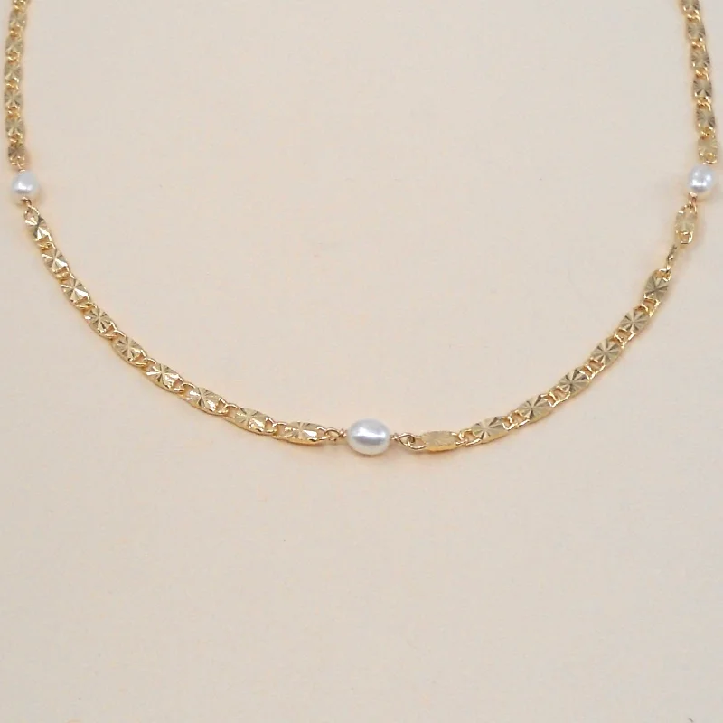 Delicate Crystal Jewelry For Sophisticated Charm Sonny Pearl Necklace Wholesale